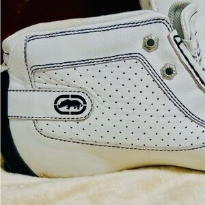 Mark Eckó White Leather Sneakers with Black Accents size 10Men